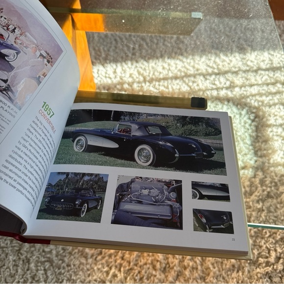 Corvette Classics by the Auto Editors of Consumers Guide Hardcover Very Good - Picture 5 of 11